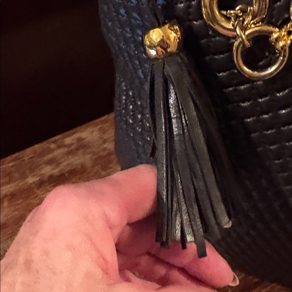 Bally Luxury women’s hand bag in excellent condition - Picture 4 of 16